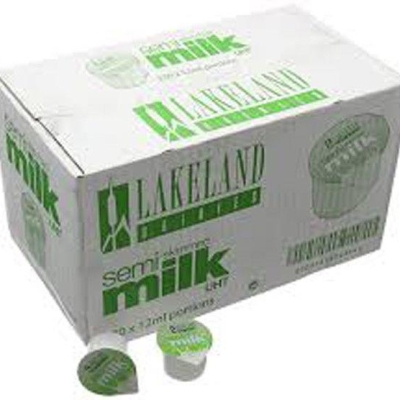 Lakeland Semi-Skimmed Milk Pots 12ml – Box of 120 (2)